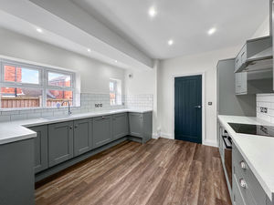 Photo 7- click for photo gallery